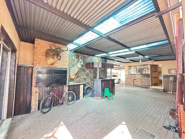 4 Bedroom Property for Sale in Pretoria North Gauteng