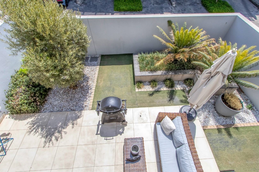 To Let 3 Bedroom Property for Rent in Bryanston Gauteng