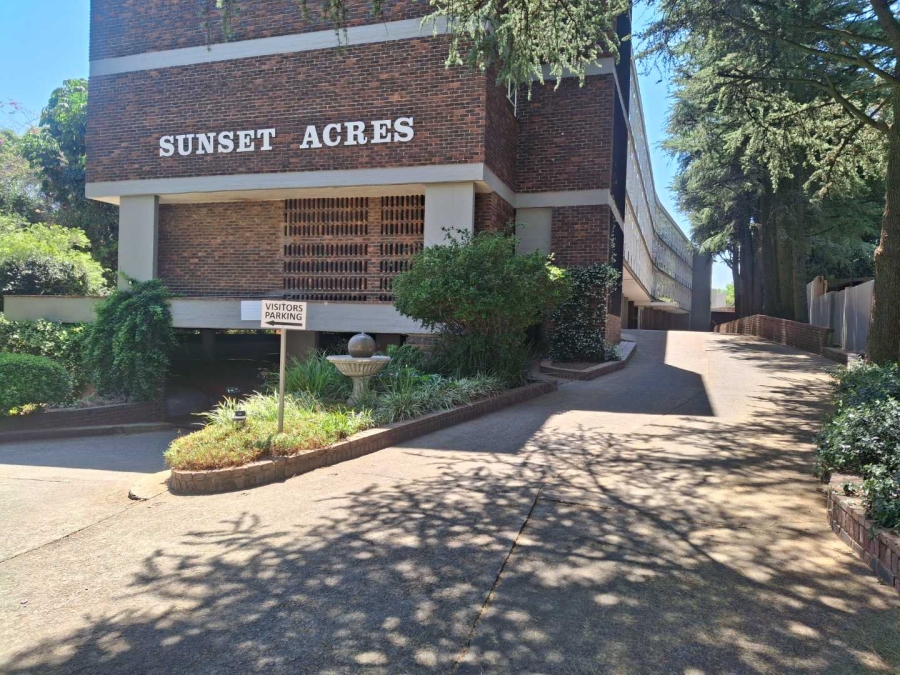 To Let 3 Bedroom Property for Rent in Benmore Gauteng