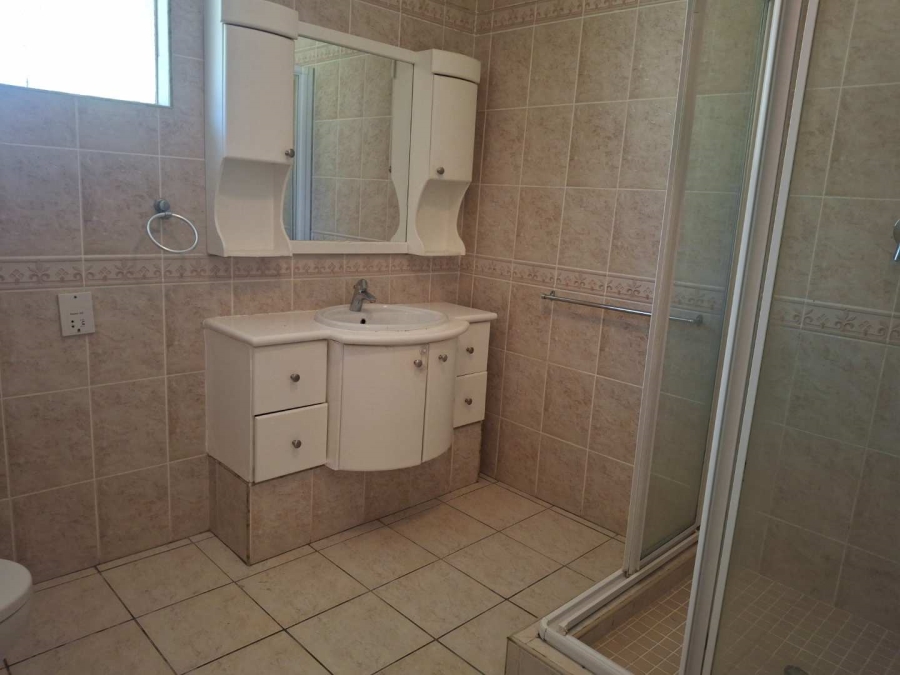To Let 3 Bedroom Property for Rent in Morningside Gauteng