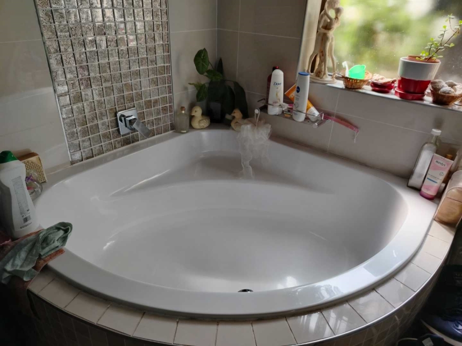 4 Bedroom Property for Sale in Wychwood Gauteng