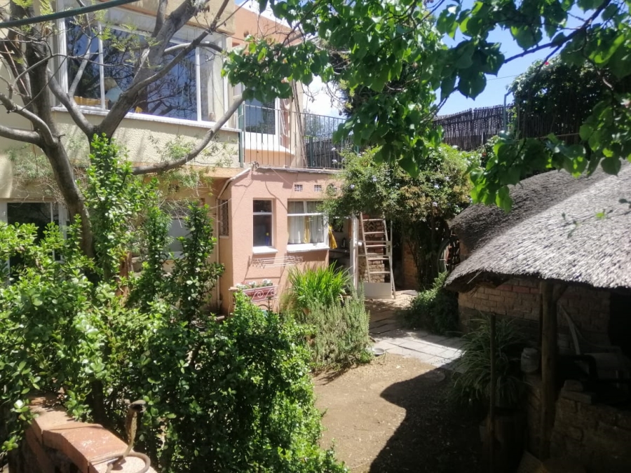 6 Bedroom Property for Sale in Suideroord Gauteng