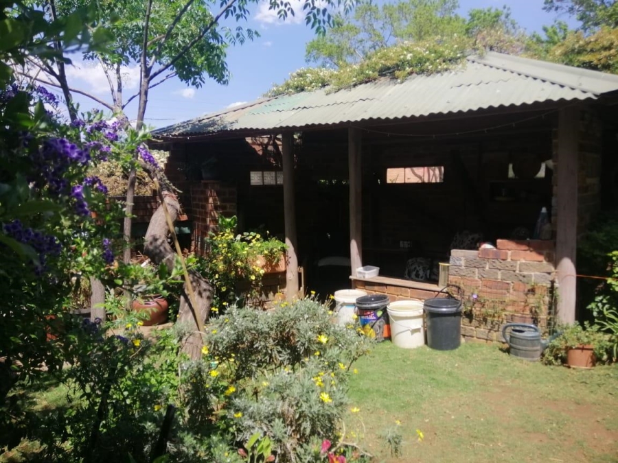 6 Bedroom Property for Sale in Suideroord Gauteng