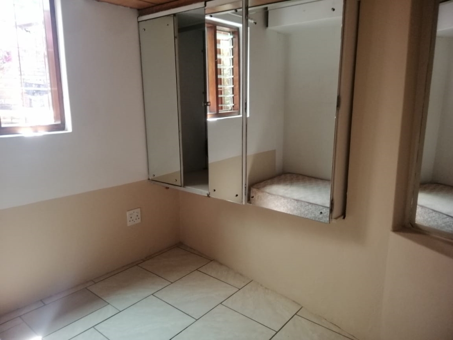 6 Bedroom Property for Sale in Suideroord Gauteng