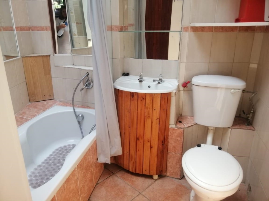 6 Bedroom Property for Sale in Suideroord Gauteng
