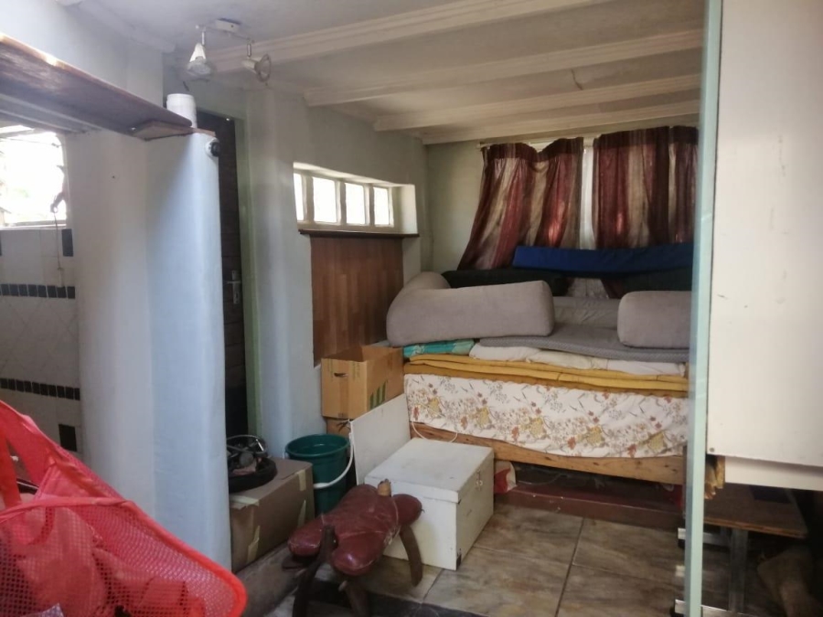 6 Bedroom Property for Sale in Suideroord Gauteng