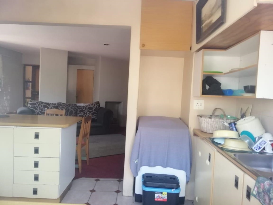 6 Bedroom Property for Sale in Suideroord Gauteng