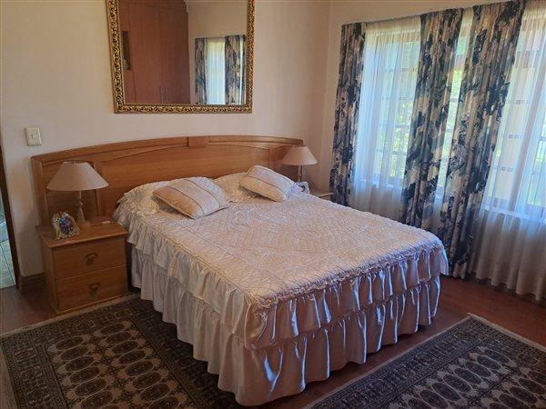4 Bedroom Property for Sale in Linmeyer Gauteng