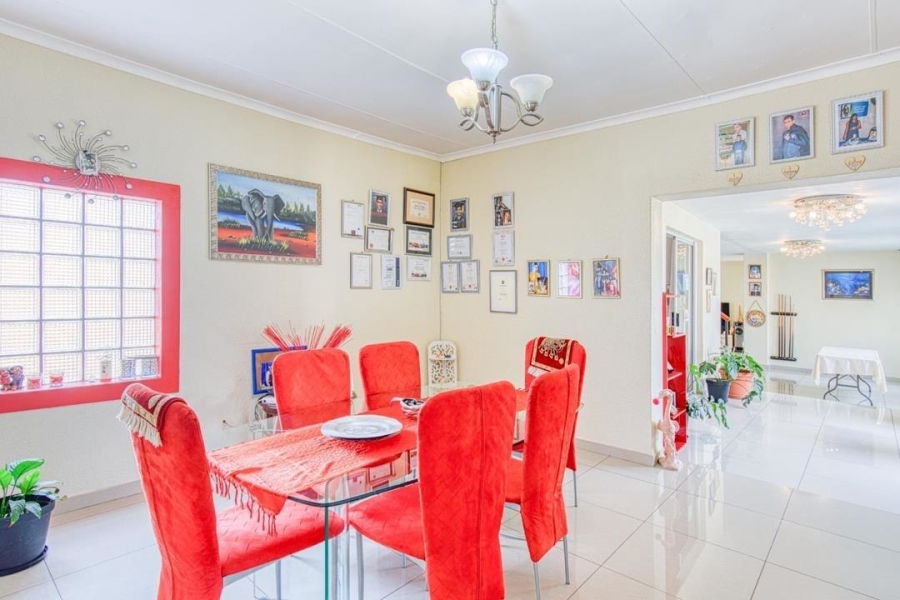 5 Bedroom Property for Sale in Elandspark Gauteng
