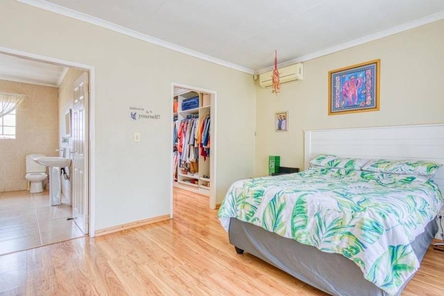 5 Bedroom Property for Sale in Elandspark Gauteng