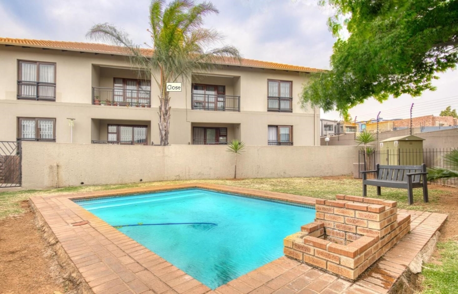 2 Bedroom Property for Sale in Meyersdal Gauteng