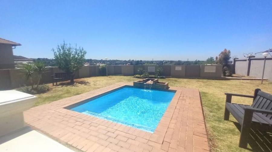 2 Bedroom Property for Sale in Meyersdal Gauteng