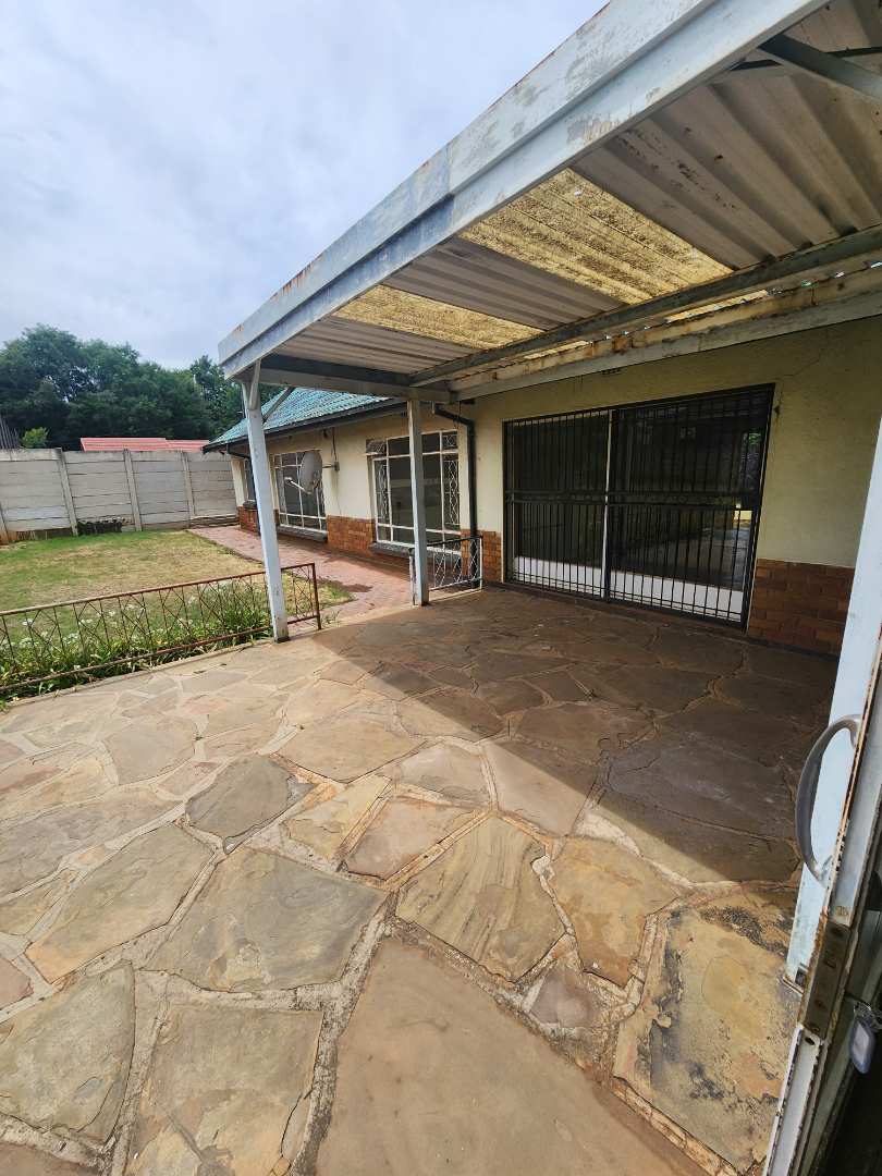 3 Bedroom Property for Sale in Florida Park Gauteng