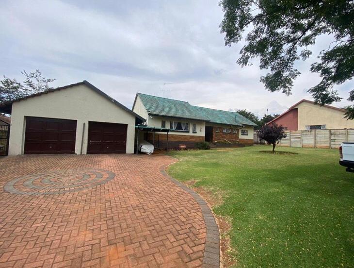 3 Bedroom Property for Sale in Florida Park Gauteng