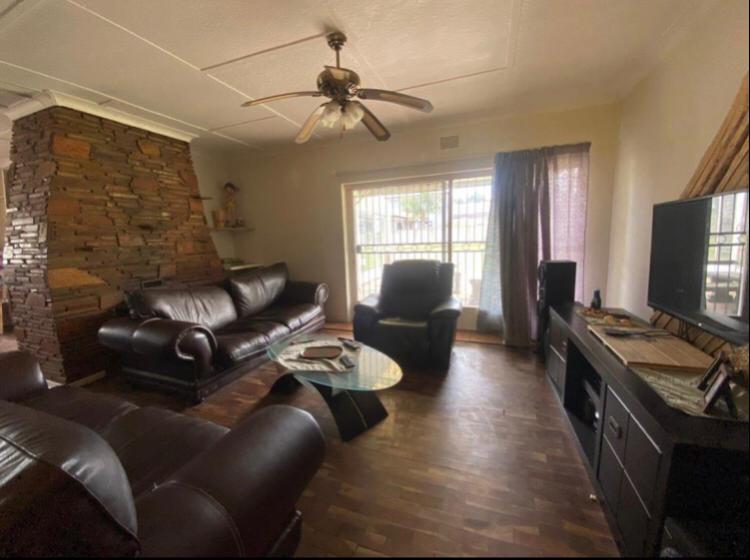 3 Bedroom Property for Sale in Florida Park Gauteng