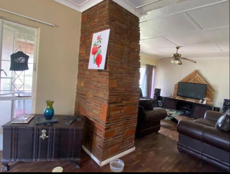 3 Bedroom Property for Sale in Florida Park Gauteng