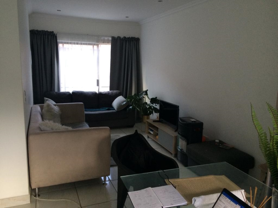 To Let 2 Bedroom Property for Rent in Ferndale Gauteng