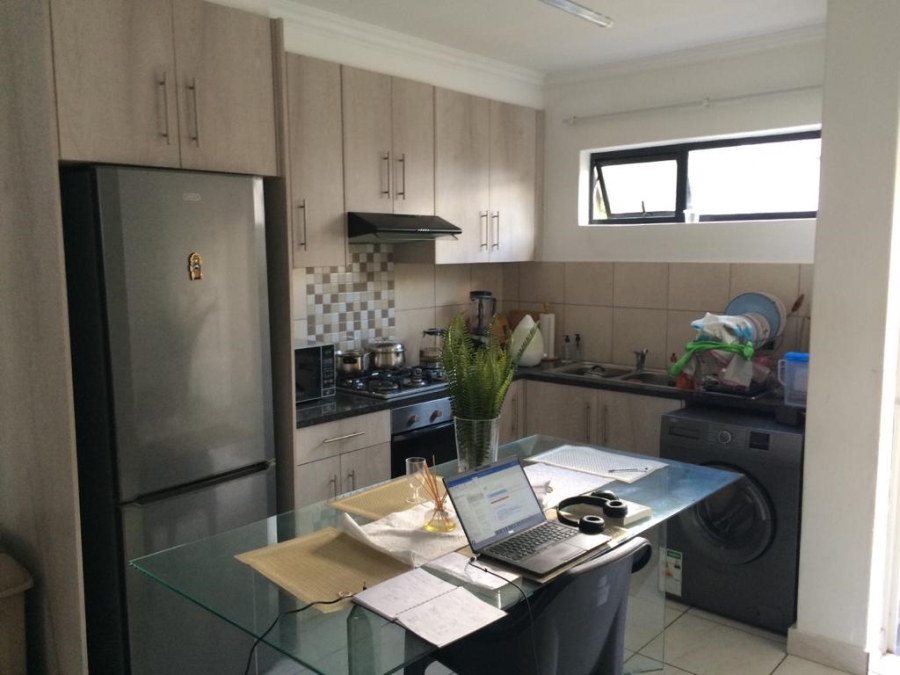 To Let 2 Bedroom Property for Rent in Ferndale Gauteng