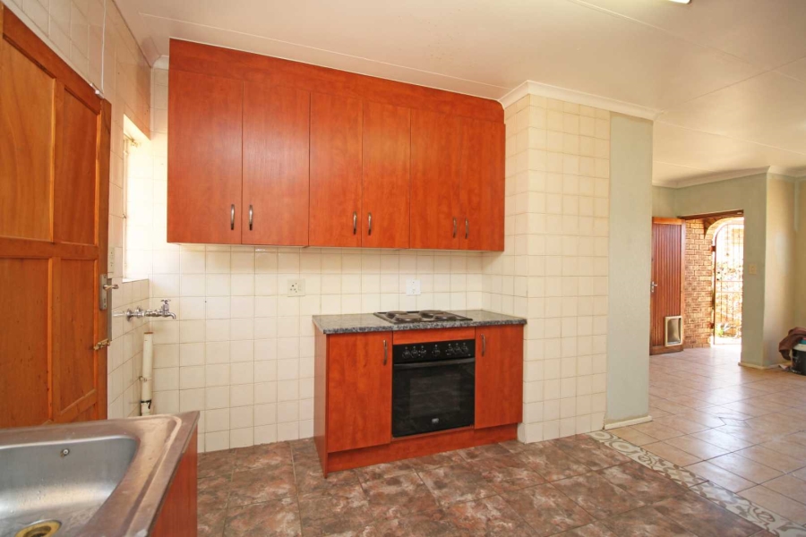2 Bedroom Property for Sale in Greenhills Gauteng