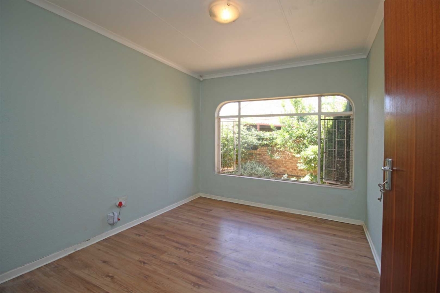 2 Bedroom Property for Sale in Greenhills Gauteng