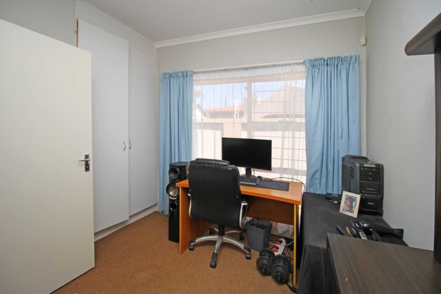 3 Bedroom Property for Sale in Greenhills Gauteng
