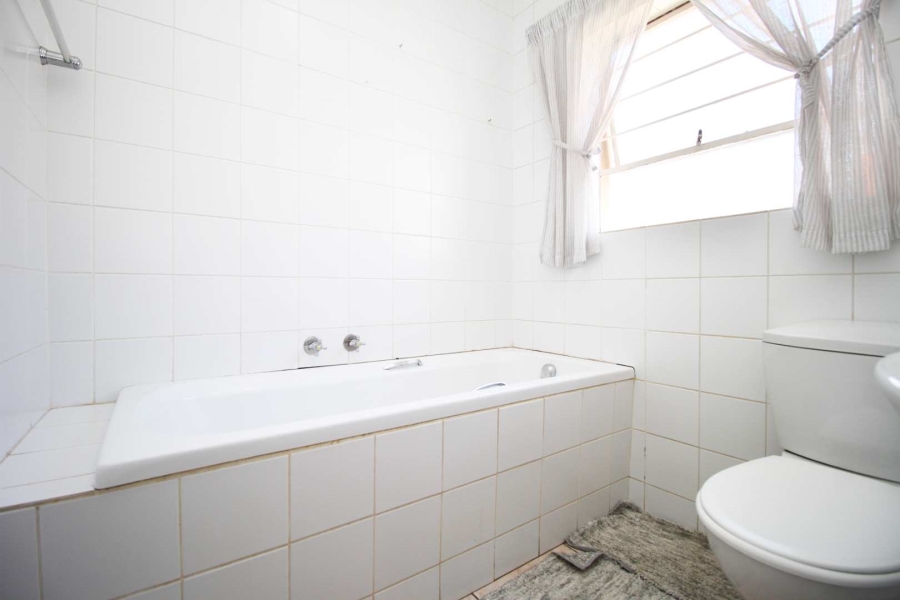 3 Bedroom Property for Sale in Greenhills Gauteng
