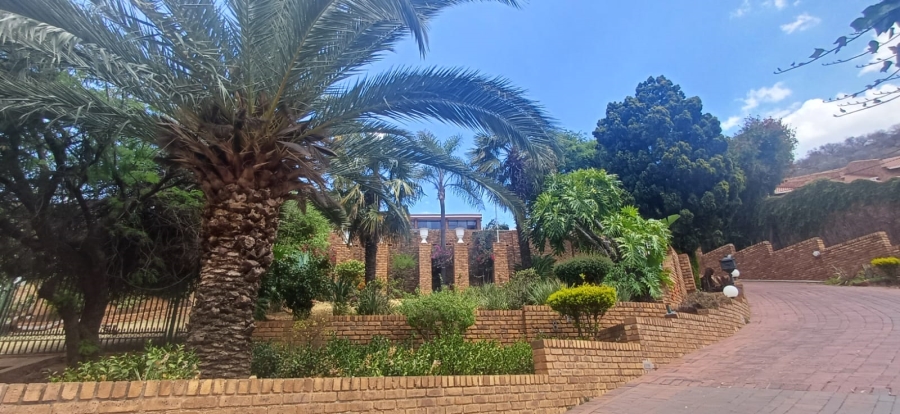 5 Bedroom Property for Sale in Winchester Hills Gauteng