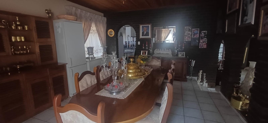 5 Bedroom Property for Sale in Winchester Hills Gauteng