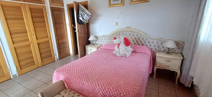 5 Bedroom Property for Sale in Winchester Hills Gauteng
