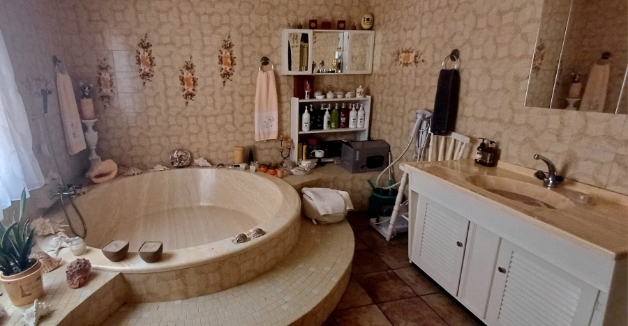 5 Bedroom Property for Sale in Winchester Hills Gauteng