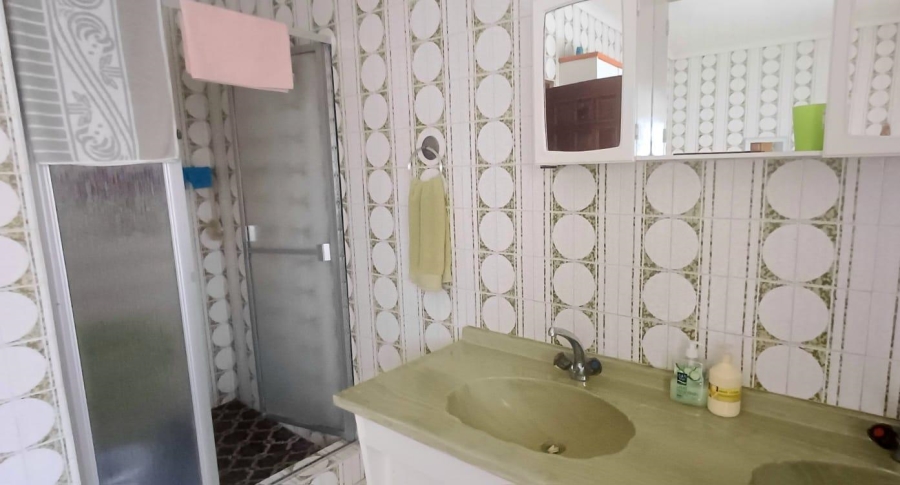 5 Bedroom Property for Sale in Winchester Hills Gauteng