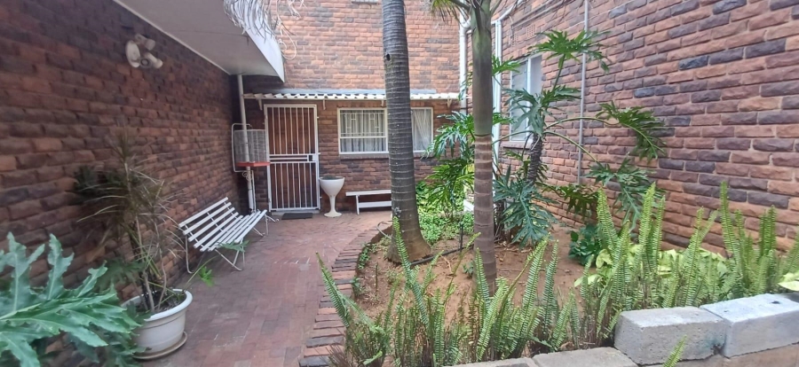 5 Bedroom Property for Sale in Winchester Hills Gauteng