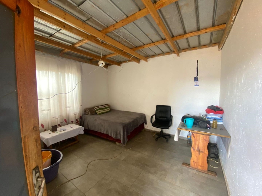 2 Bedroom Property for Sale in Zonkezizwe Gauteng