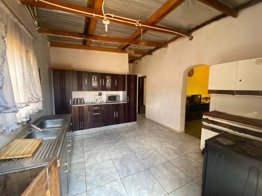 2 Bedroom Property for Sale in Zonkezizwe Gauteng