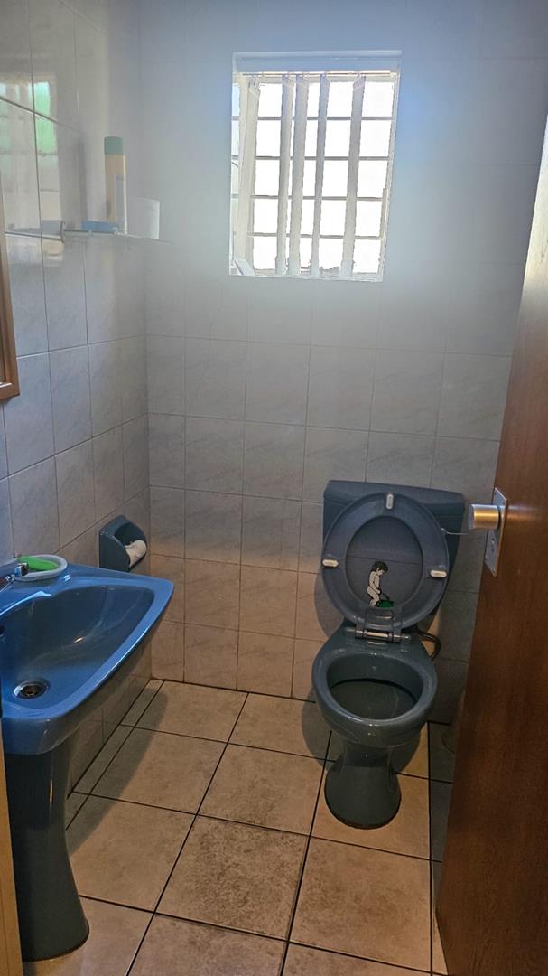 1 Bedroom Property for Sale in Regents Park Gauteng
