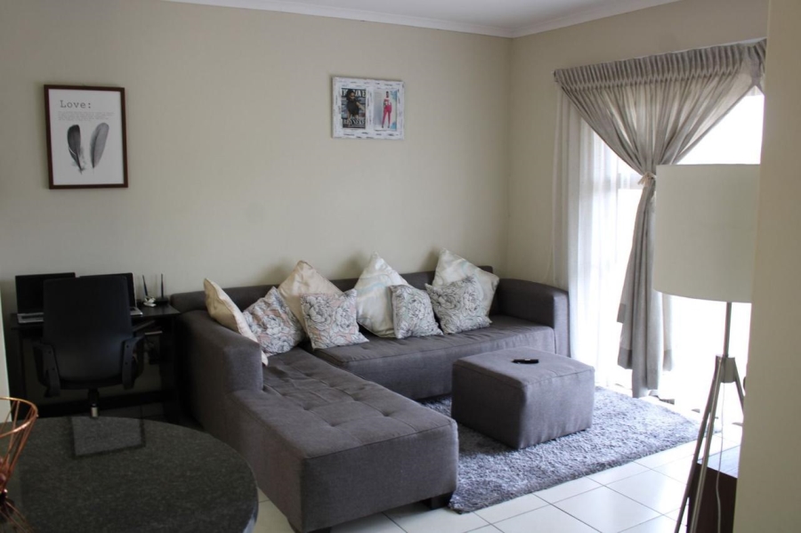 To Let 2 Bedroom Property for Rent in South Crest Gauteng