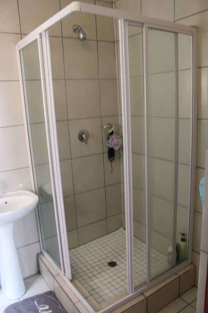 To Let 2 Bedroom Property for Rent in South Crest Gauteng