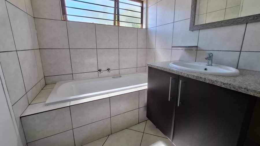 2 Bedroom Property for Sale in Meyersdal Gauteng