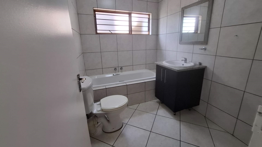 2 Bedroom Property for Sale in Meyersdal Gauteng