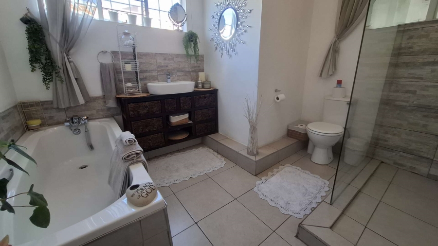 3 Bedroom Property for Sale in Randhart Gauteng