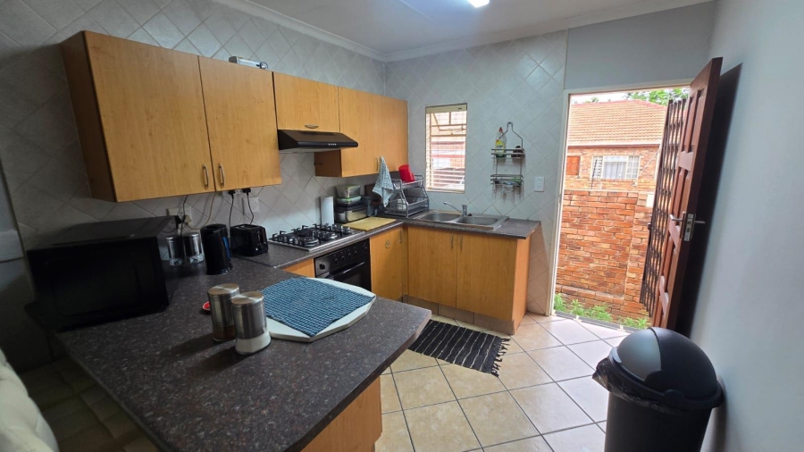 To Let 2 Bedroom Property for Rent in Amberfield Ridge Gauteng