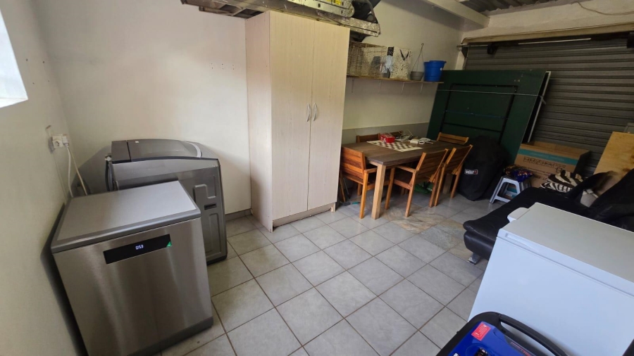 To Let 2 Bedroom Property for Rent in Amberfield Ridge Gauteng