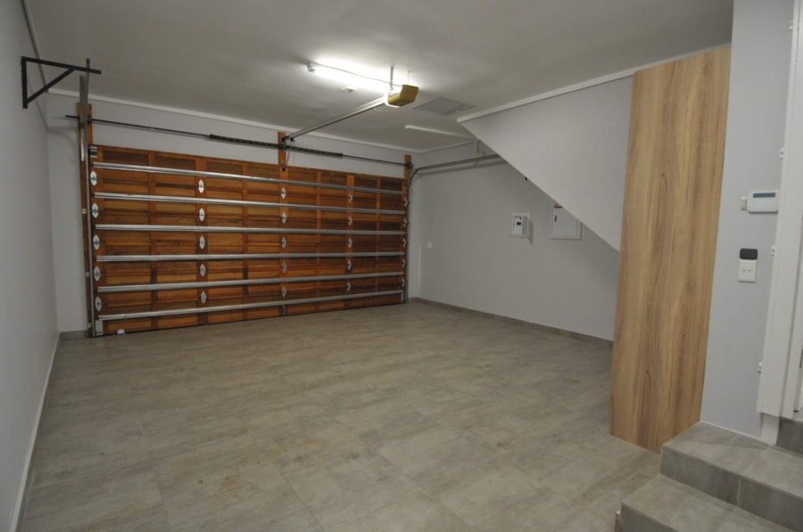 To Let 3 Bedroom Property for Rent in Hazelwood Gauteng