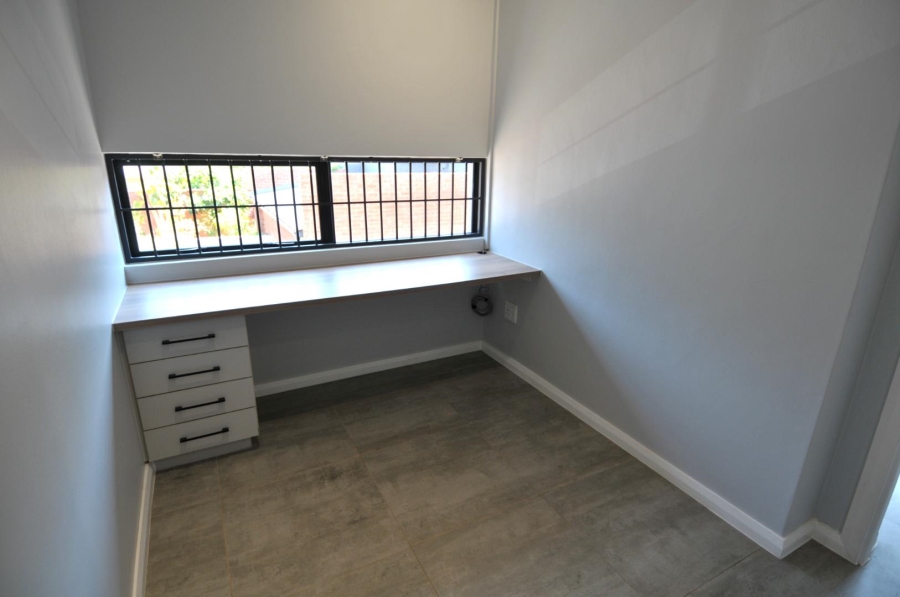 To Let 3 Bedroom Property for Rent in Hazelwood Gauteng