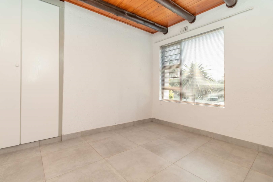 2 Bedroom Property for Sale in Paulshof Gauteng