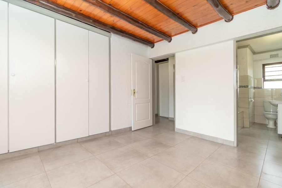 2 Bedroom Property for Sale in Paulshof Gauteng