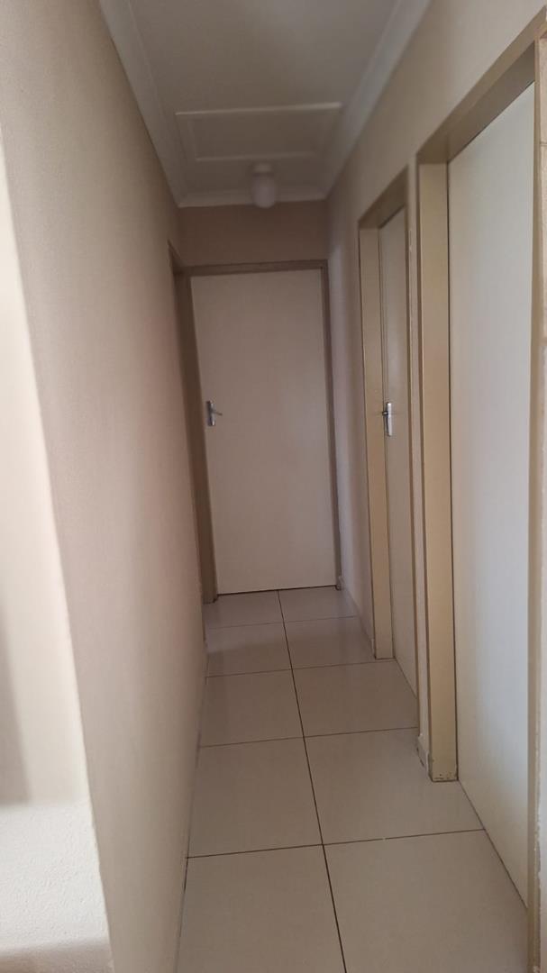 3 Bedroom Property for Sale in Rosslyn Gauteng