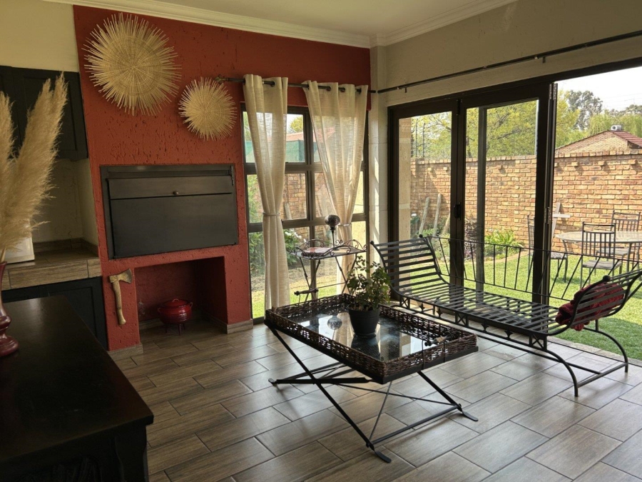 To Let 3 Bedroom Property for Rent in Ravenswood Gauteng