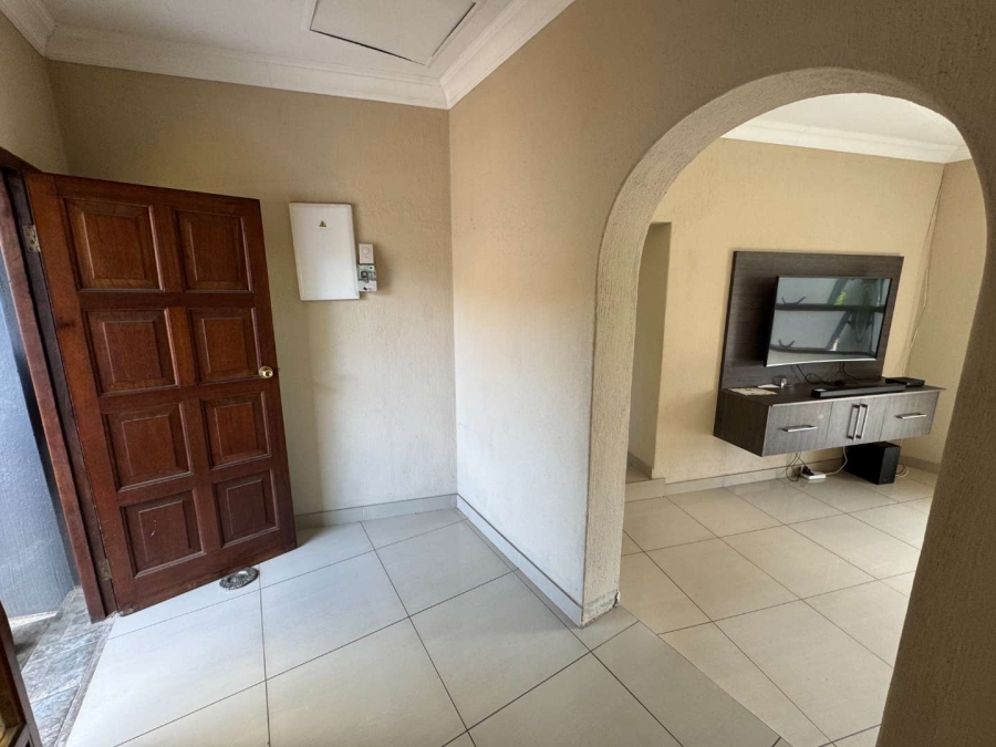 4 Bedroom Property for Sale in Glenvista Gauteng