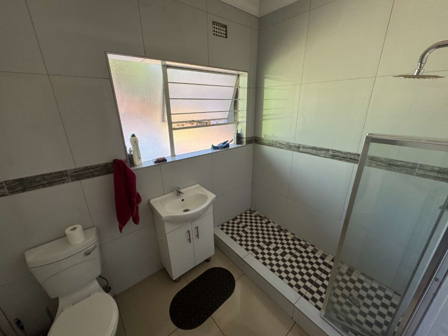 4 Bedroom Property for Sale in Glenvista Gauteng